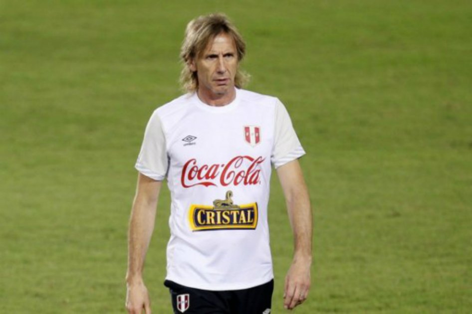 Gareca entregó lista de convocados para enfrentar a Paraguay y Brasil