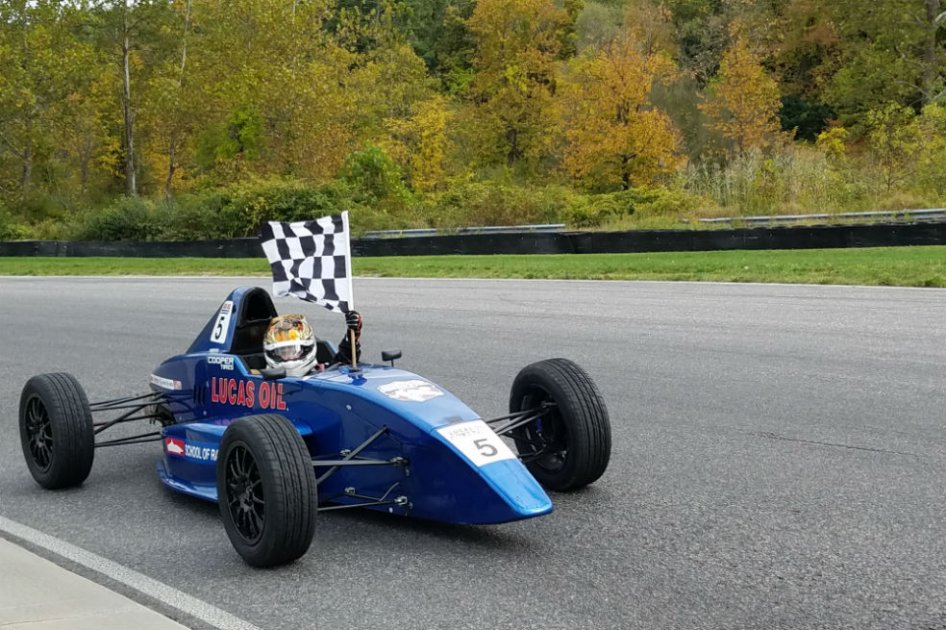 Mathias Soler, campeón de la Lucas Oil Fórmula Car Race Series.