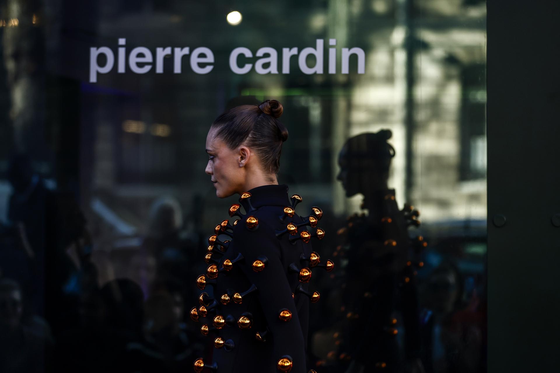 El eclecticismo de Pierre Cardin cerró la semana de la moda de París