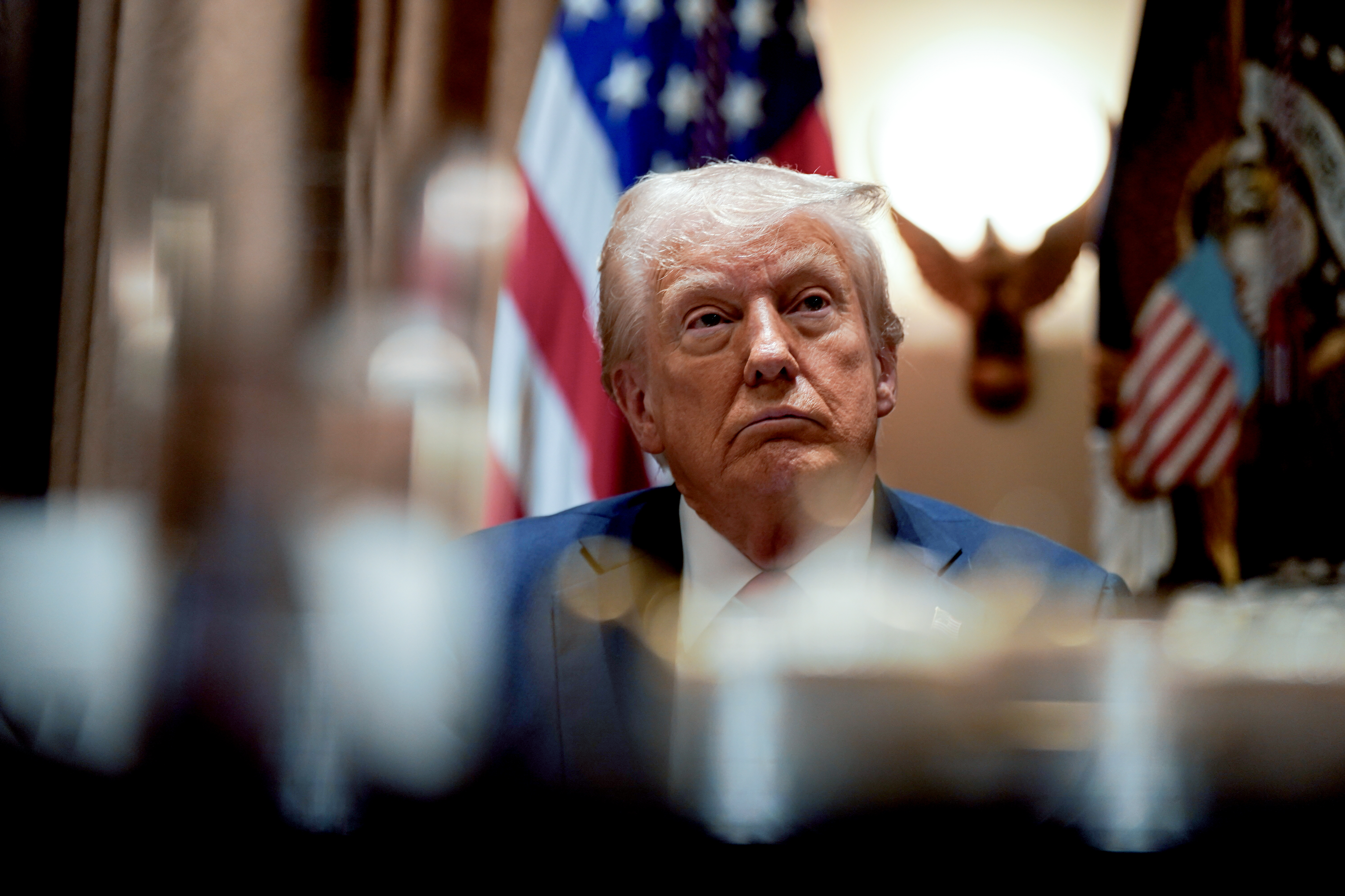 Washington (United States), 26/02/2025.- US President Donald Trump attends a cabinet meeting at the White House in Washington, DC, USA, 26 February 2025. EFE/EPA/AL DRAGO / POOL