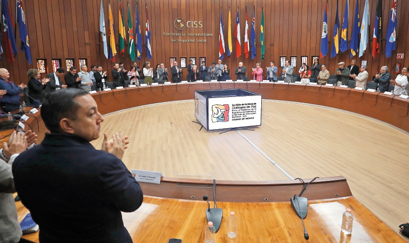 Con suspensión de secuestros, Petro endereza un año complejo para la paz total