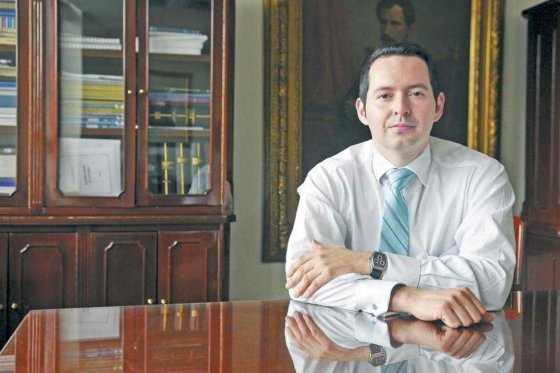 Uribe acusó al vicefiscal Jorge Fernando Perdomo de perseguir a su familia