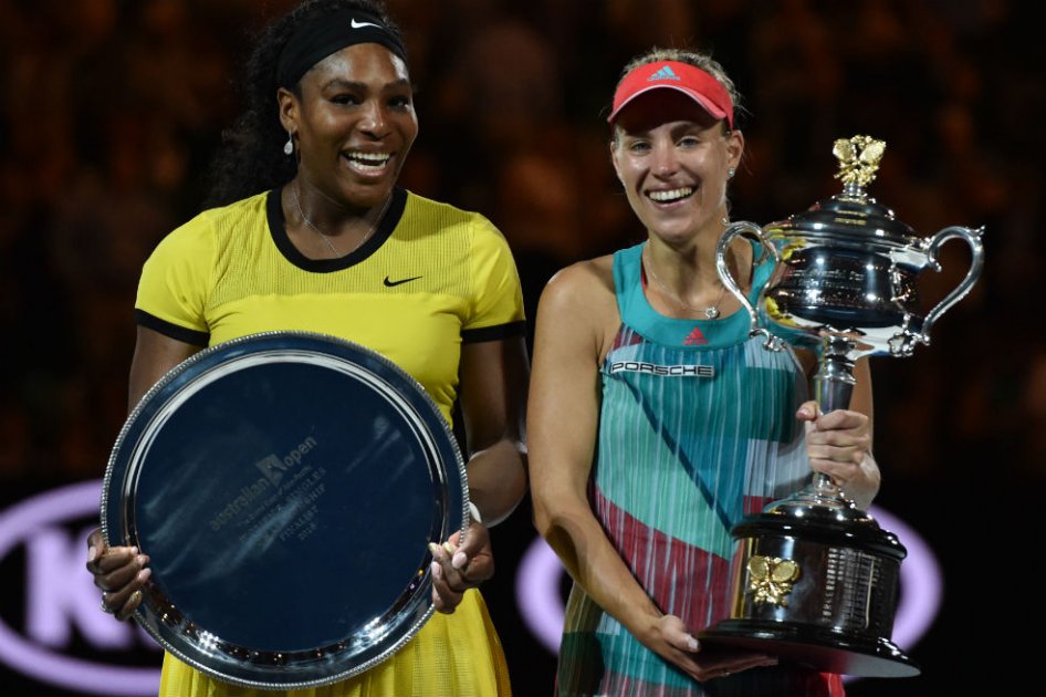 Kerber, campeona del Abierto de Australia, junto a Serena Williams. Foto: AFP