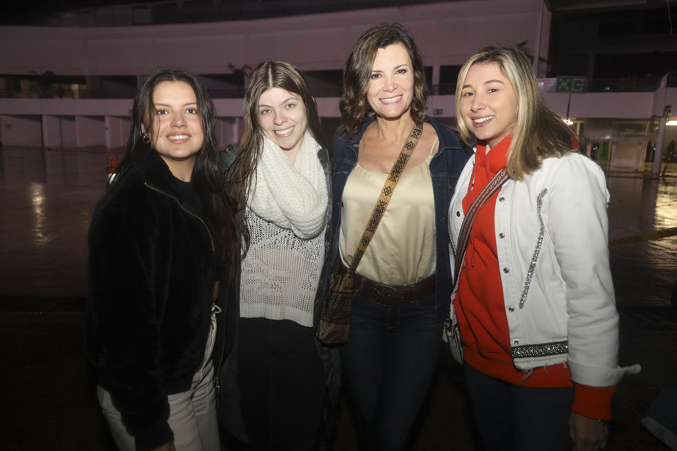 María Camila lopera, Daniela zuñiga, Viena Ruiz y  Luciana Mora