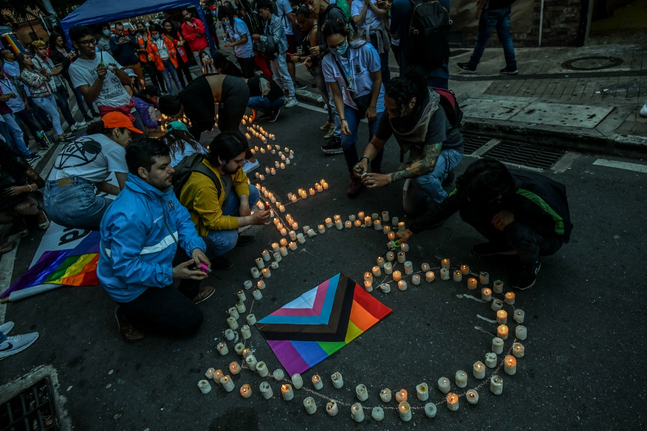 Atados, robados y asfixiados: los asesinatos que alertan a los LGBT en Medellín