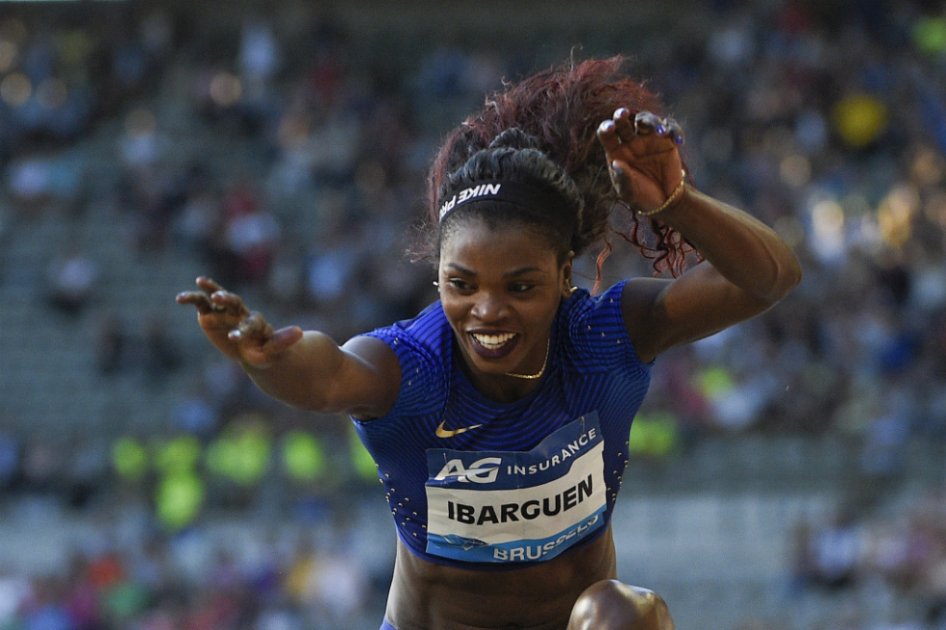 La atleta colombiana Caterine Ibargüen durante la última parada de la Liga de Diamante 2016, en Bruselas. / AFP