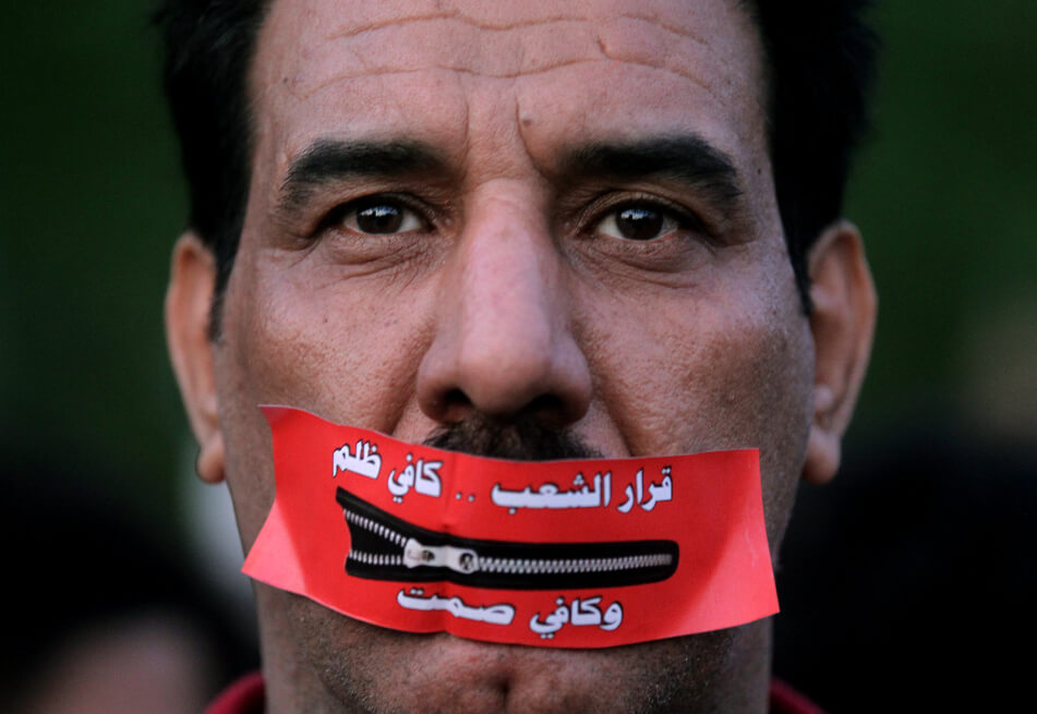Granadas lacrimógenas «rompe-cráneos» y otros excesos de las protestas en Irak