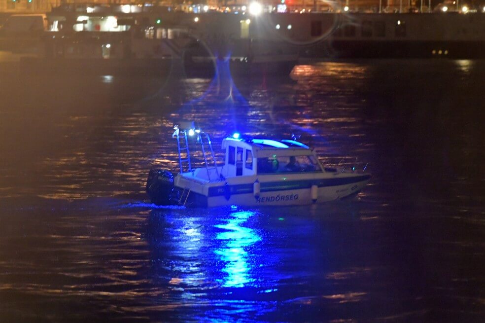 Siete fallecidos y 21 desaparecidos al hundirse un barco en Budapest