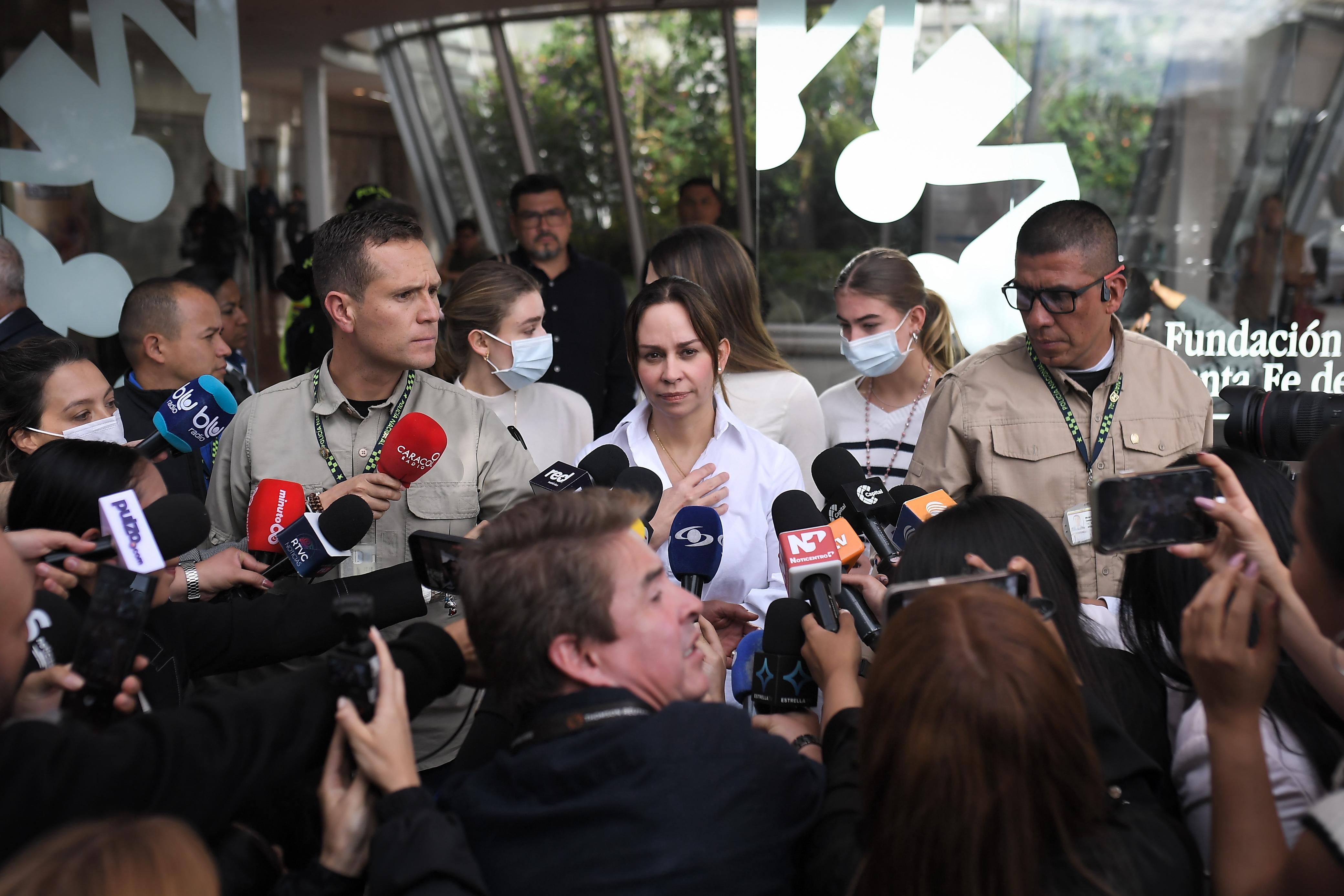 “Libra la batalla más difícil que habíamos transitado”: esposa de Miguel Uribe