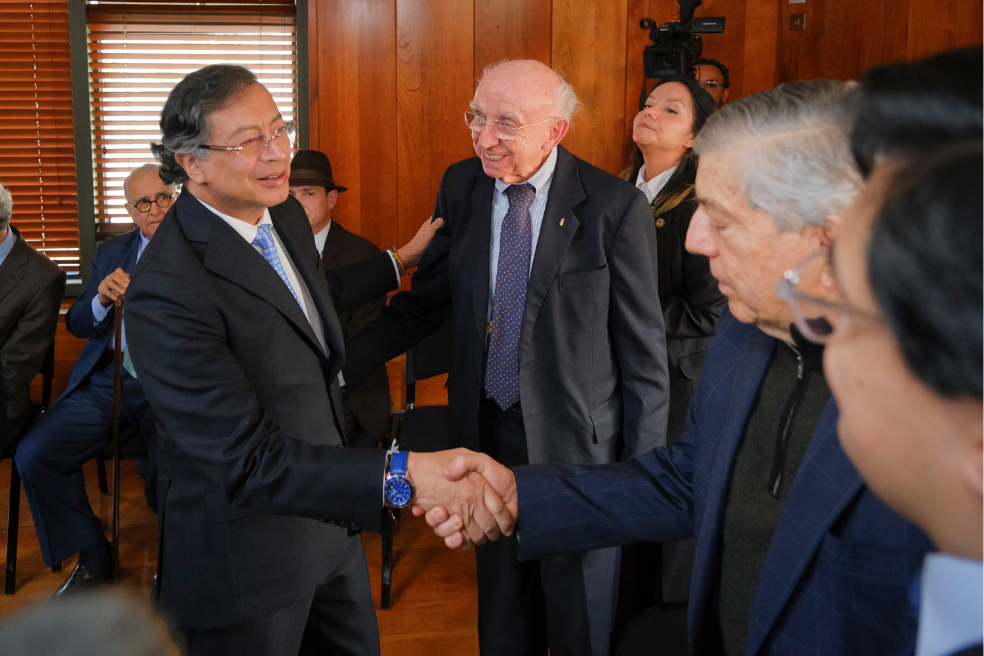 El presidente Gustavo Petro y el expresidente César Gaviria se encontraron esta semana en el Palacio de Justicia.