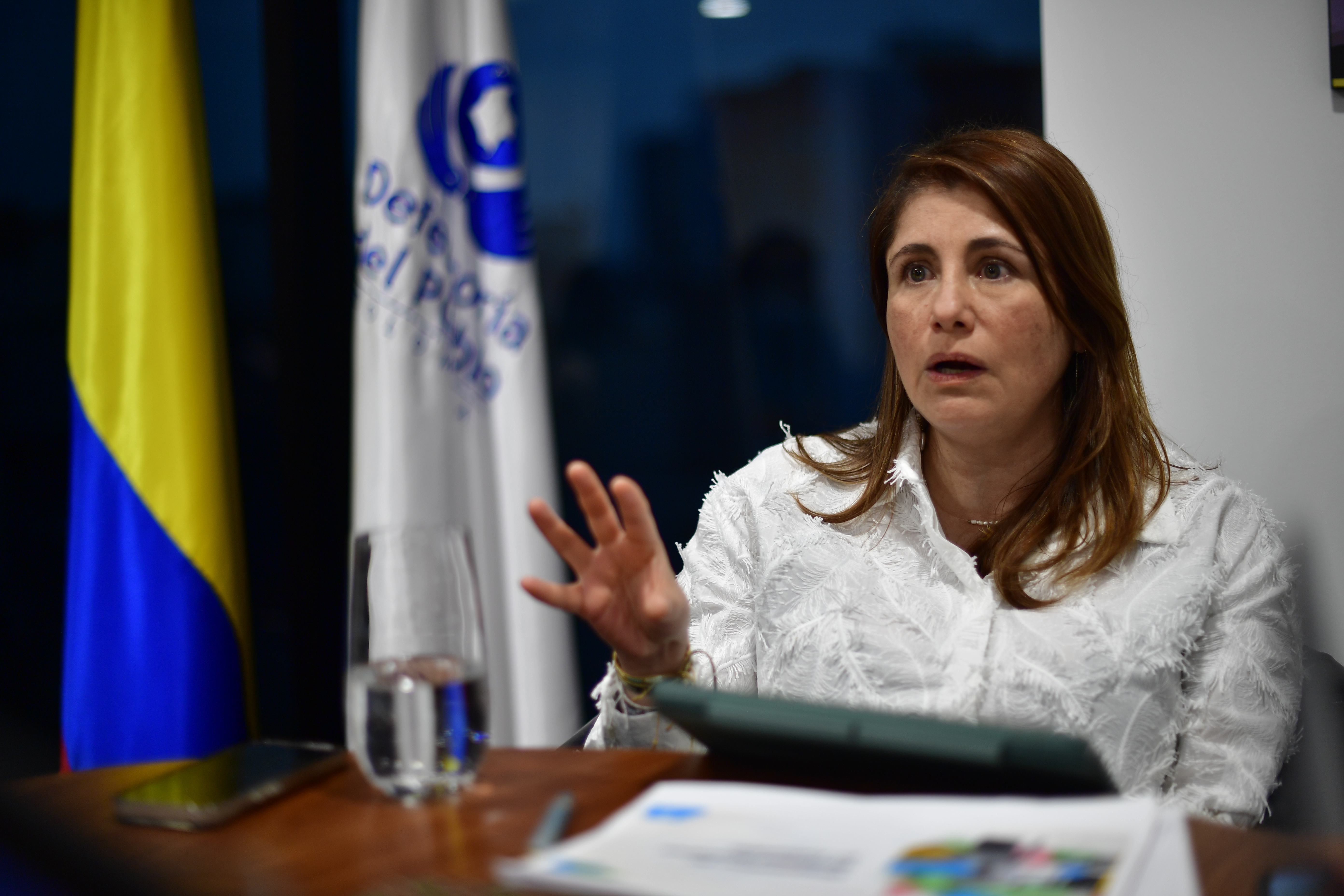 Defensoría pide reunión con empalme de De la Espriella para presentar agenda de DD. HH.