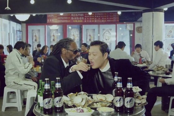 Snoop Dogg y Psy en "Hangover"