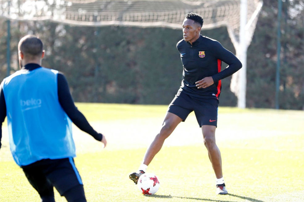 Yerry Mina estaría descartado para jugar contra el Espanyol