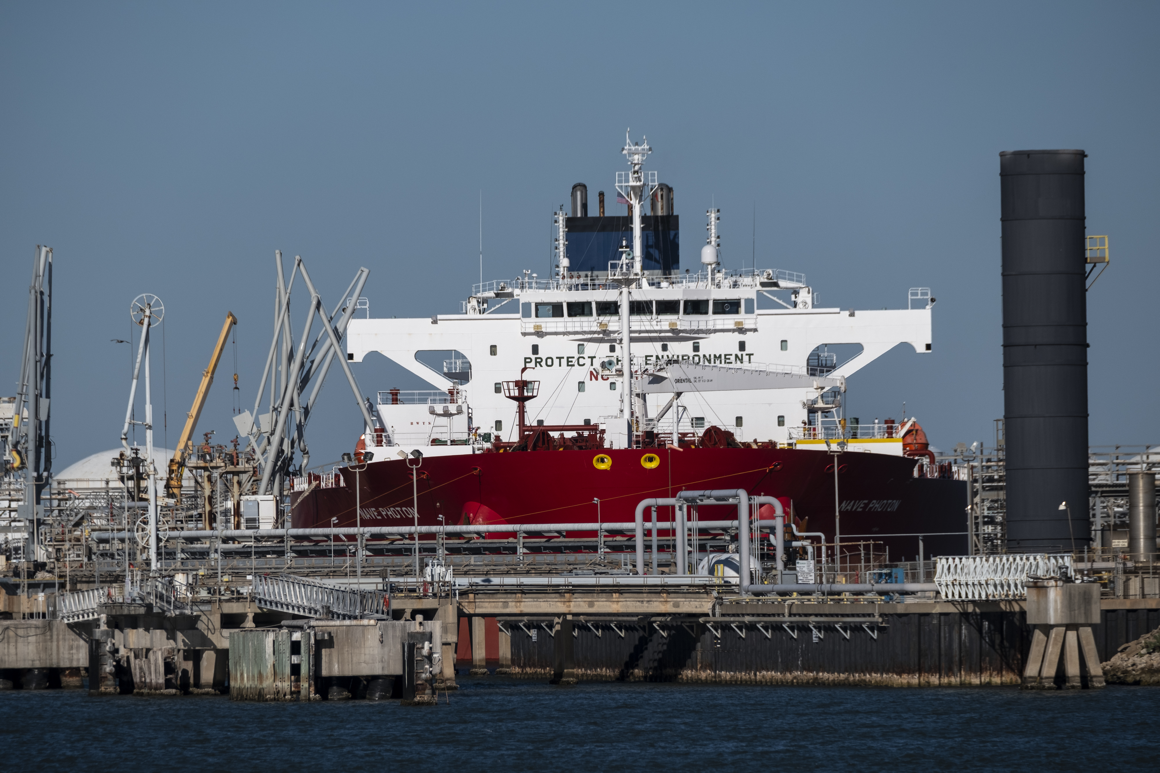 EE. UU. emite licencia que flexibiliza operaciones de seis petroleras en Venezuela