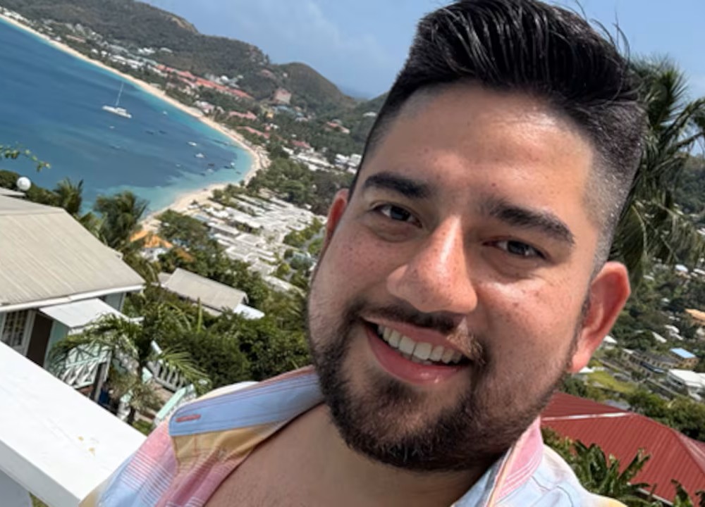 Eric Gutiérrez, auxiliar de vuelo