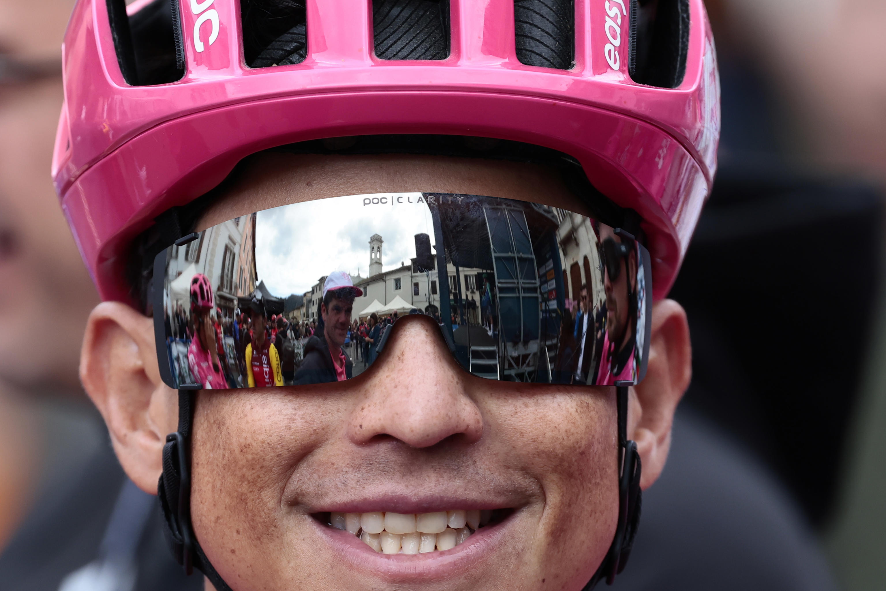 CAMAIORE (Italy), 11/03/2025.- Colombian cyclist Esteban Chaves of Team EF Education - EasyPost before the start to the second stage of the 60th Tirreno Adriatico cycling race over 189.8 kilometers from Camaiore to Follonica, Italy, 11 March 2025. (Ciclismo, Italia) EFE/EPA/ROBERTO BETTINI / ANSA
