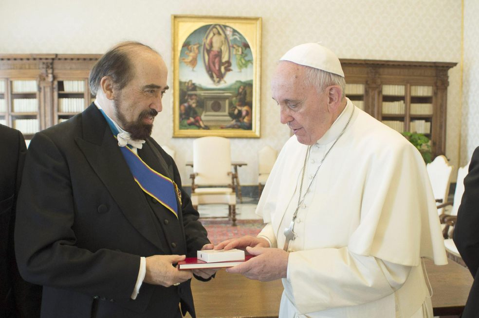 Guillermo León Escobar Herrán fue embajador de Colombia en el Vaticano durante los gobiernos de Andrés PAstrana, Álvaro Uribe y Juan Manuel Santos. Murió en 2017./ EFE/EPA/.