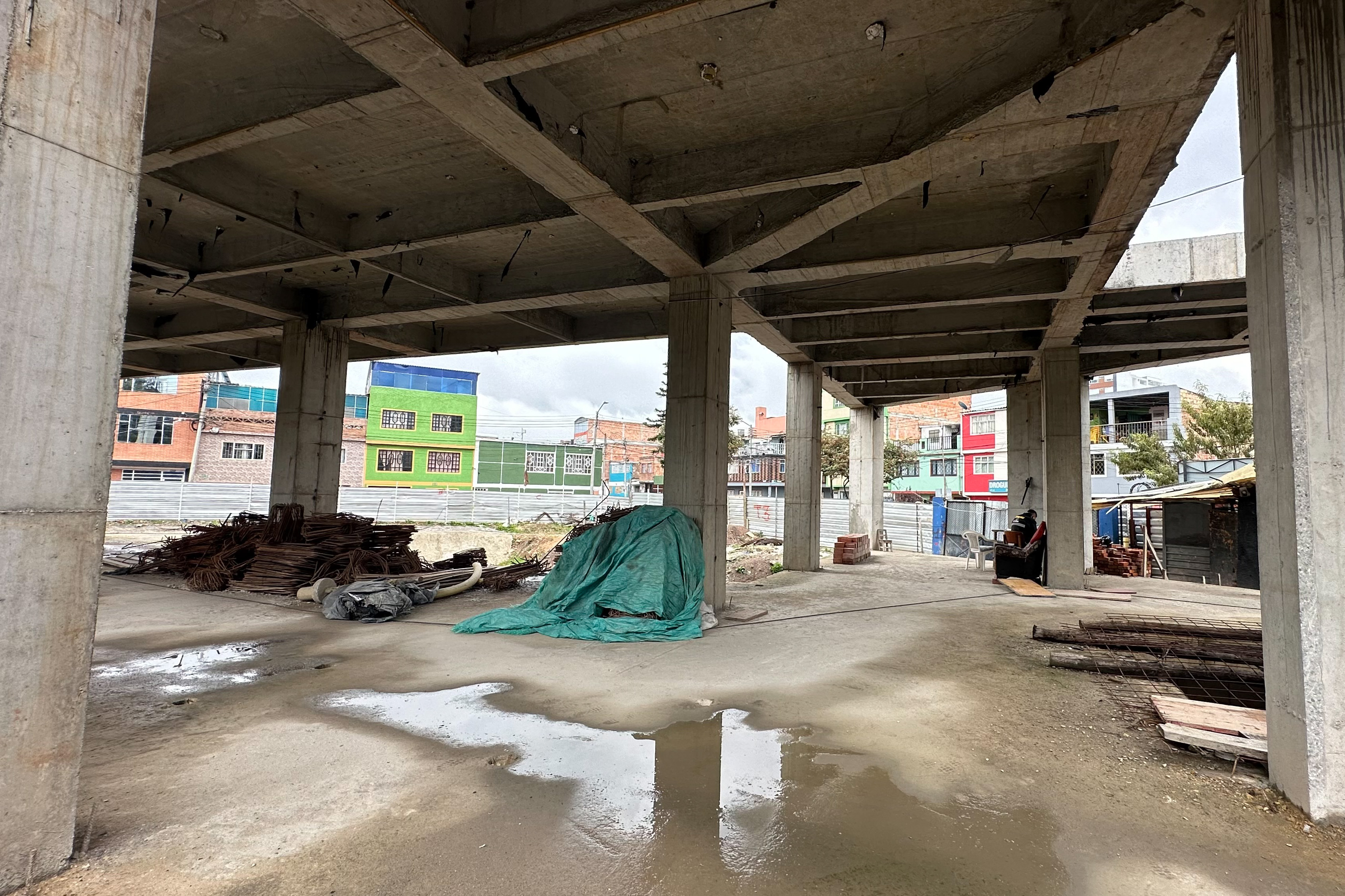 Once obras de salud enredadas en Bogotá: servicios mentales, los más afectados