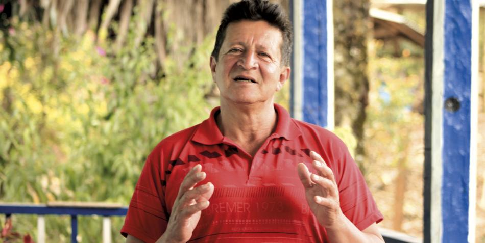 Iván Pasaje cambió la hoja de coca por café de exportación