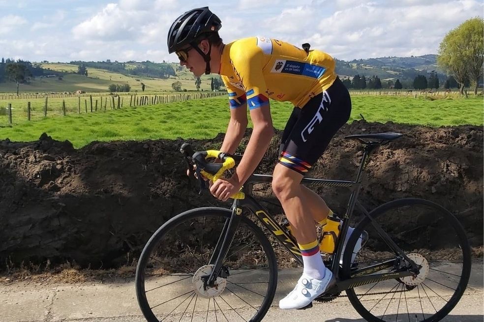 Video: Germán Gómez se llevó la cuarta etapa de la Vuelta de la Juventud
