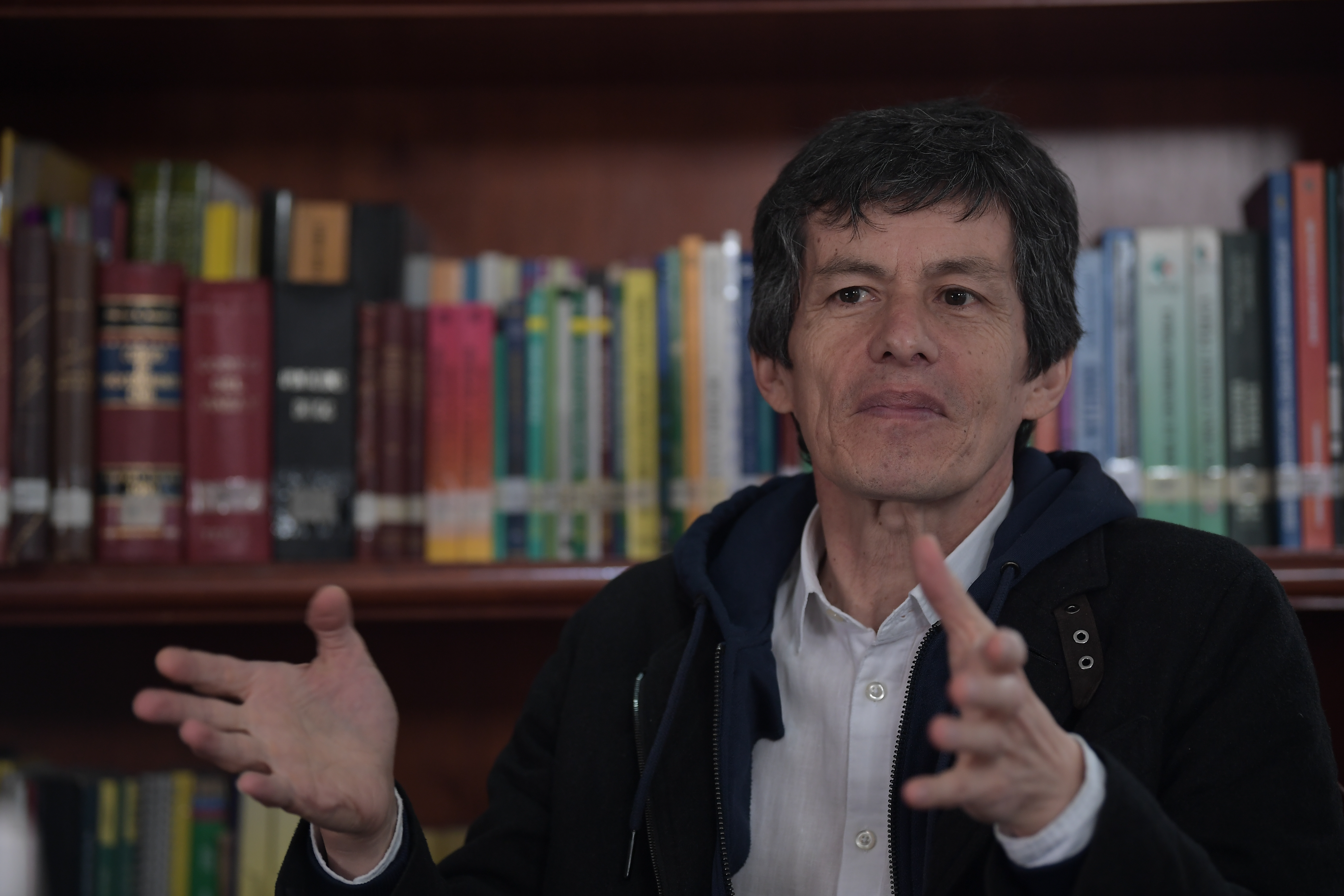 Político, Concejal e historiador colombiano.