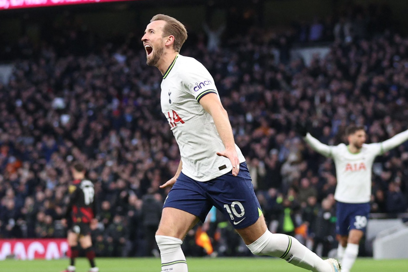 En la victoria ante el City, Kane se consagró como máximo goleador de Tottenham