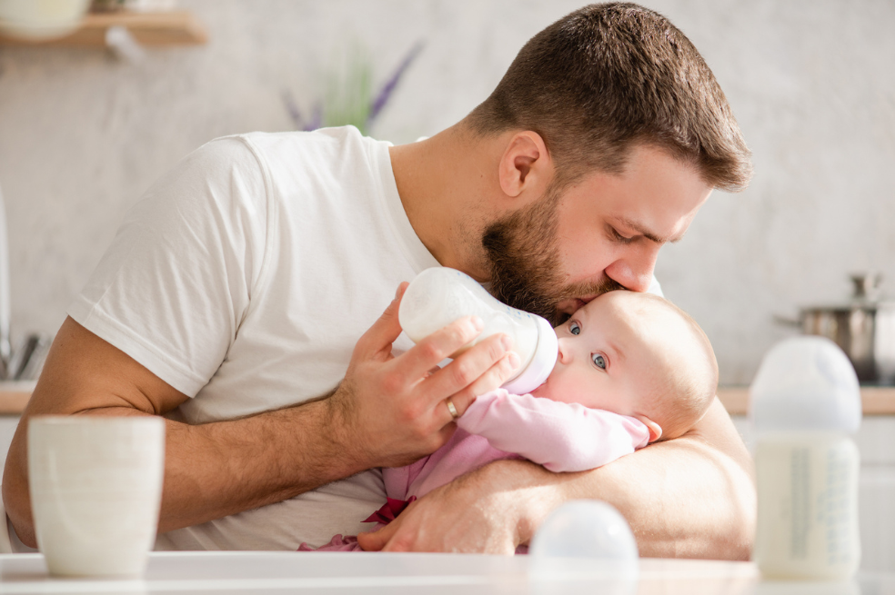 El cerebro de los papás primerizos se encoge con la llegada de su hijo