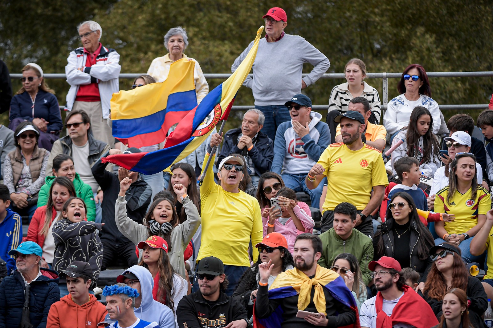 Los colombianos fueron a apoyar al equipo en el Club Hatogrande de Sopó.