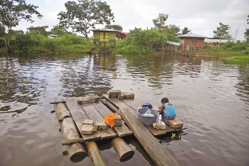 Se firma convenio para descontaminar el río Atrato