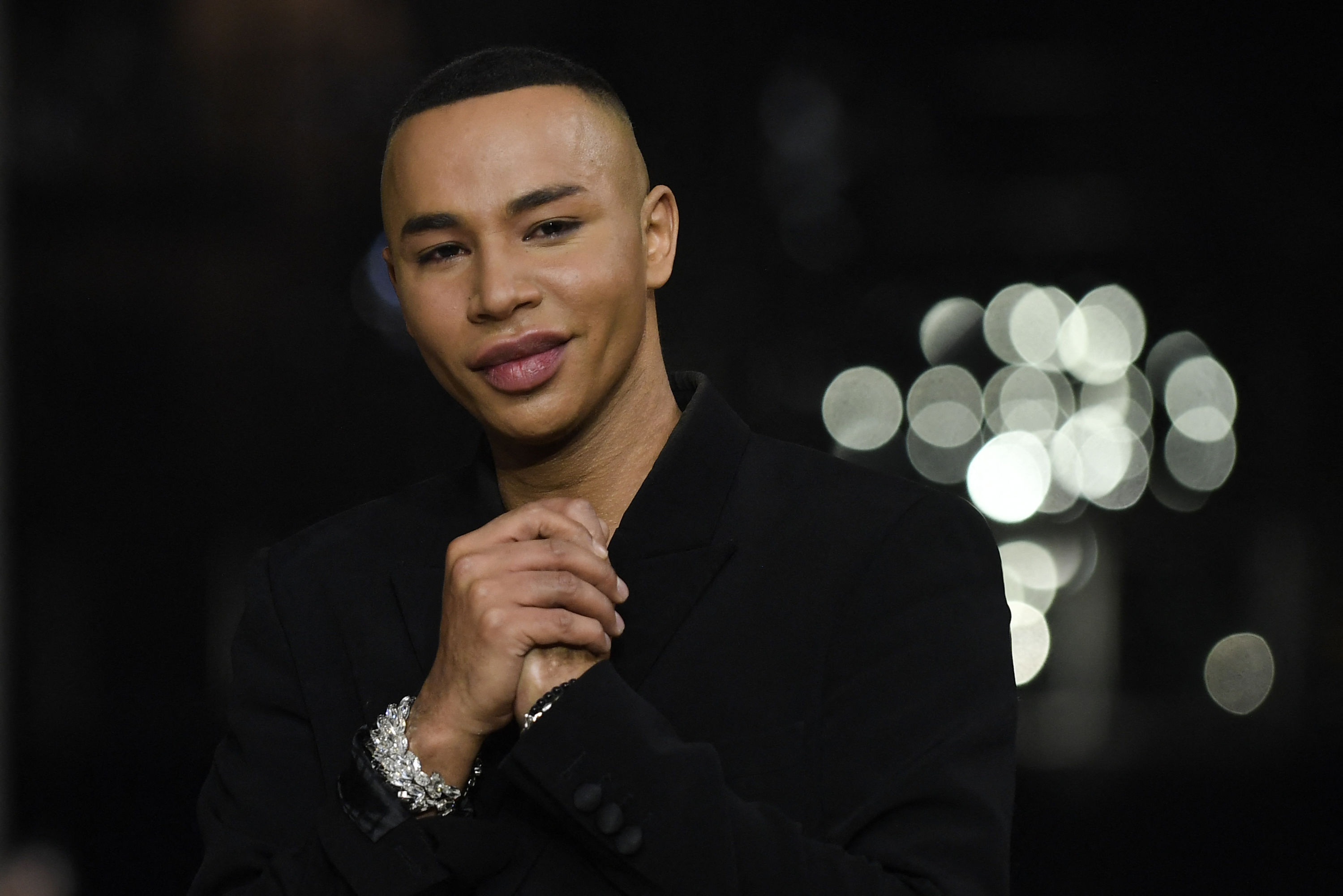 Tras 14 años, Olivier Rousteing deja la dirección creativa de Balmain