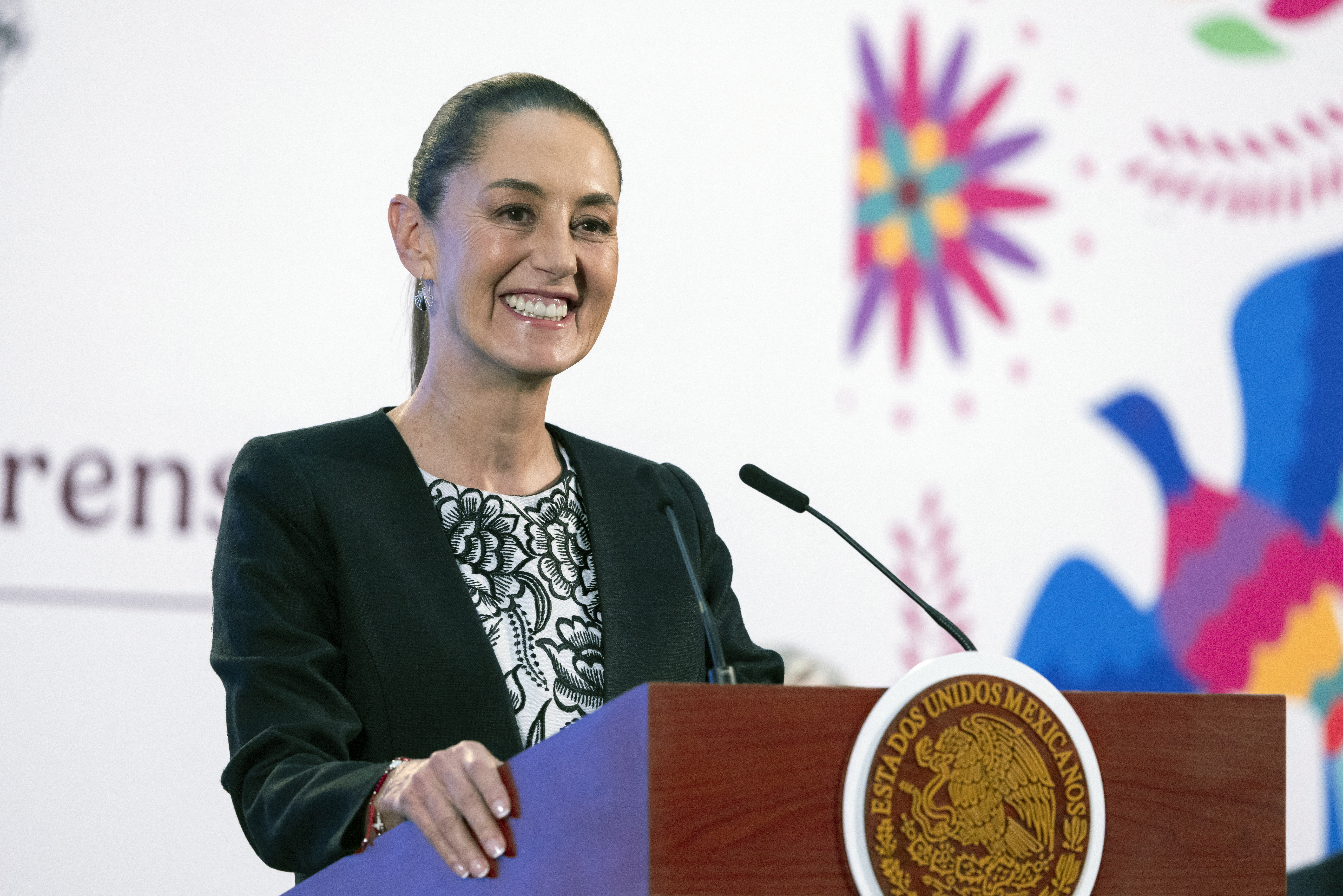 Sheinbaum confía en tener buena relación con quien gane elección en EE. UU.