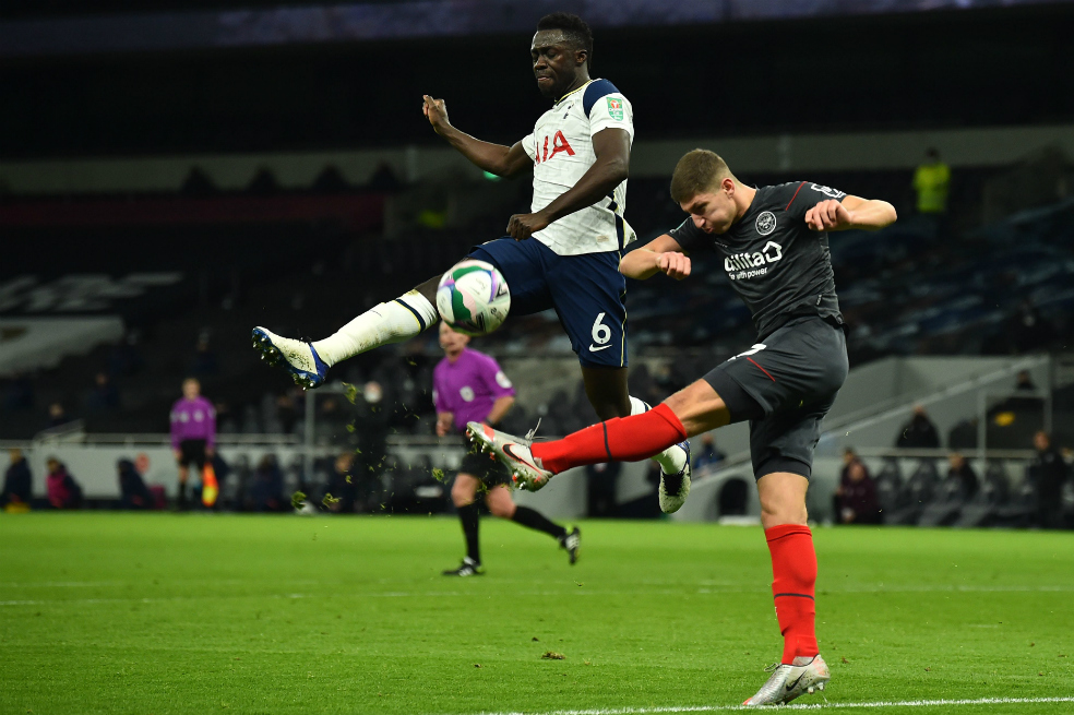 Davinson Sánchez, a la final de la Copa de la Liga de Inglaterra