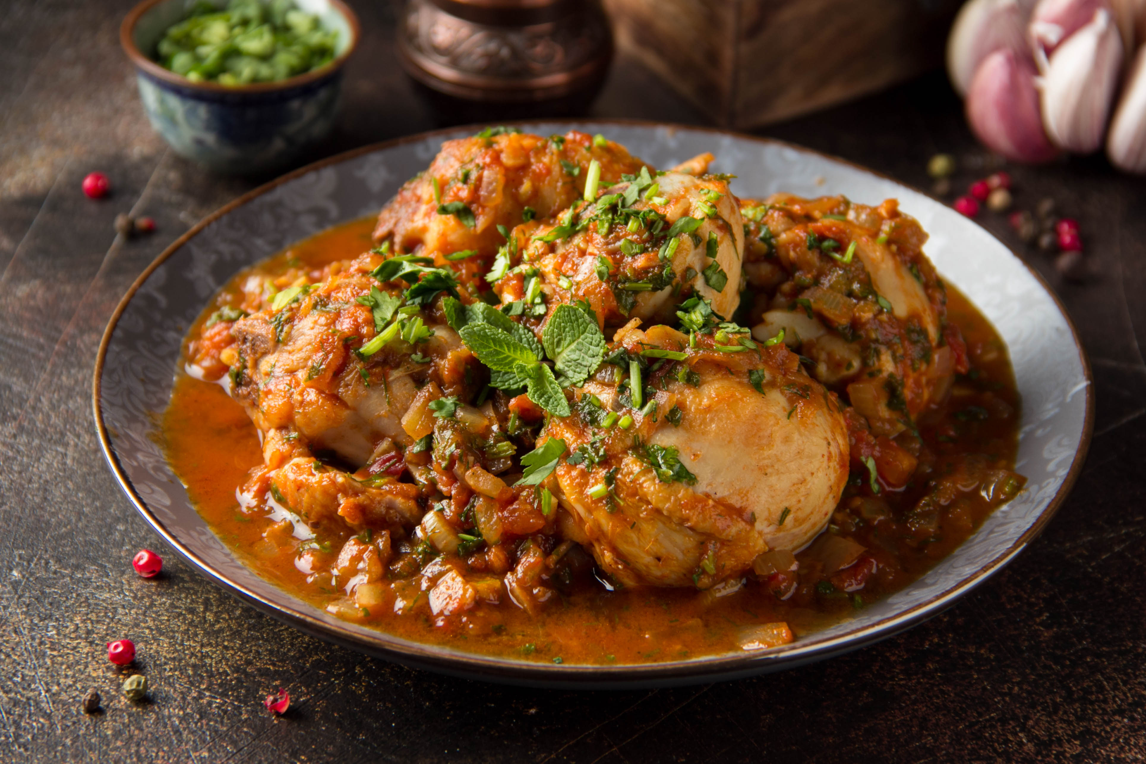 Con el secreto de la abuela: así se prepara el sudado de pollo