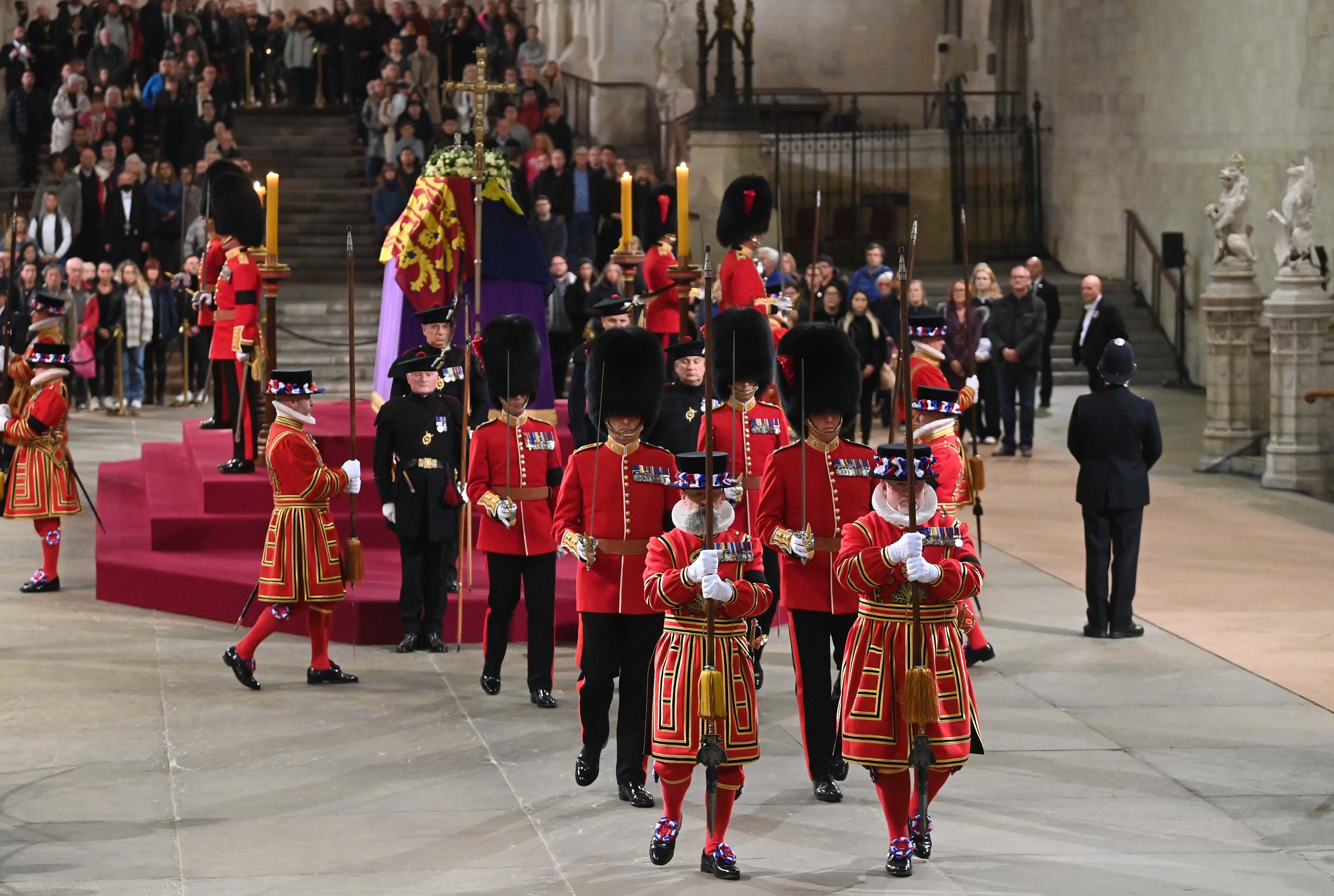 Funeral de Isabel II: así fue el último adiós a la reina en el Castillo de Windsor