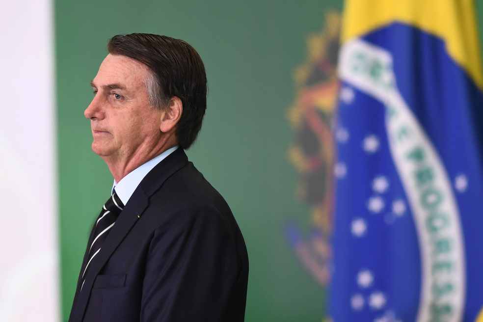Primer decreto de Bolsonaro: subir el salario mínimo