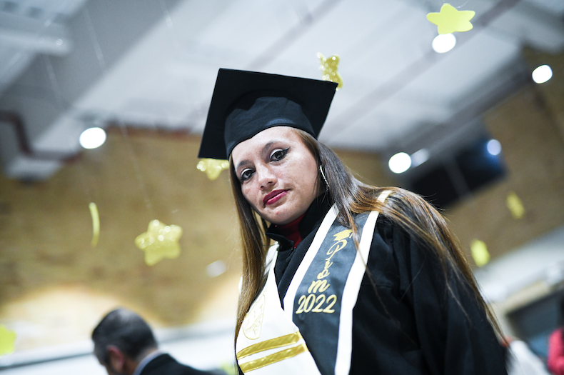 En 2022, más de 1.700 jóvenes y adultos retomaron sus estudios de bachillerato