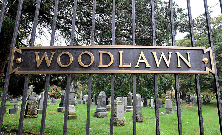 Las historias de amor del cementerio Woodlawn que trascienden en el tiempo
