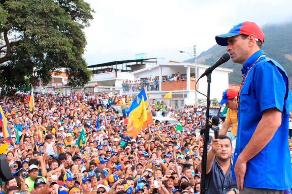 Capriles asegura que «haría añicos» a Maduro en un debate