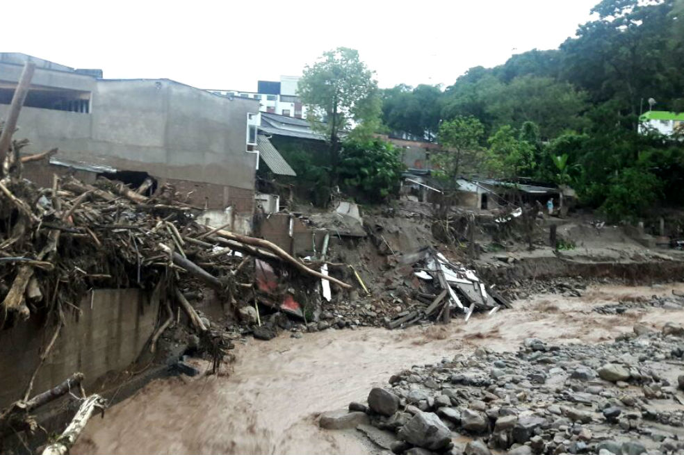 A 262 asciende número de víctimas mortales por avalancha en Mocoa