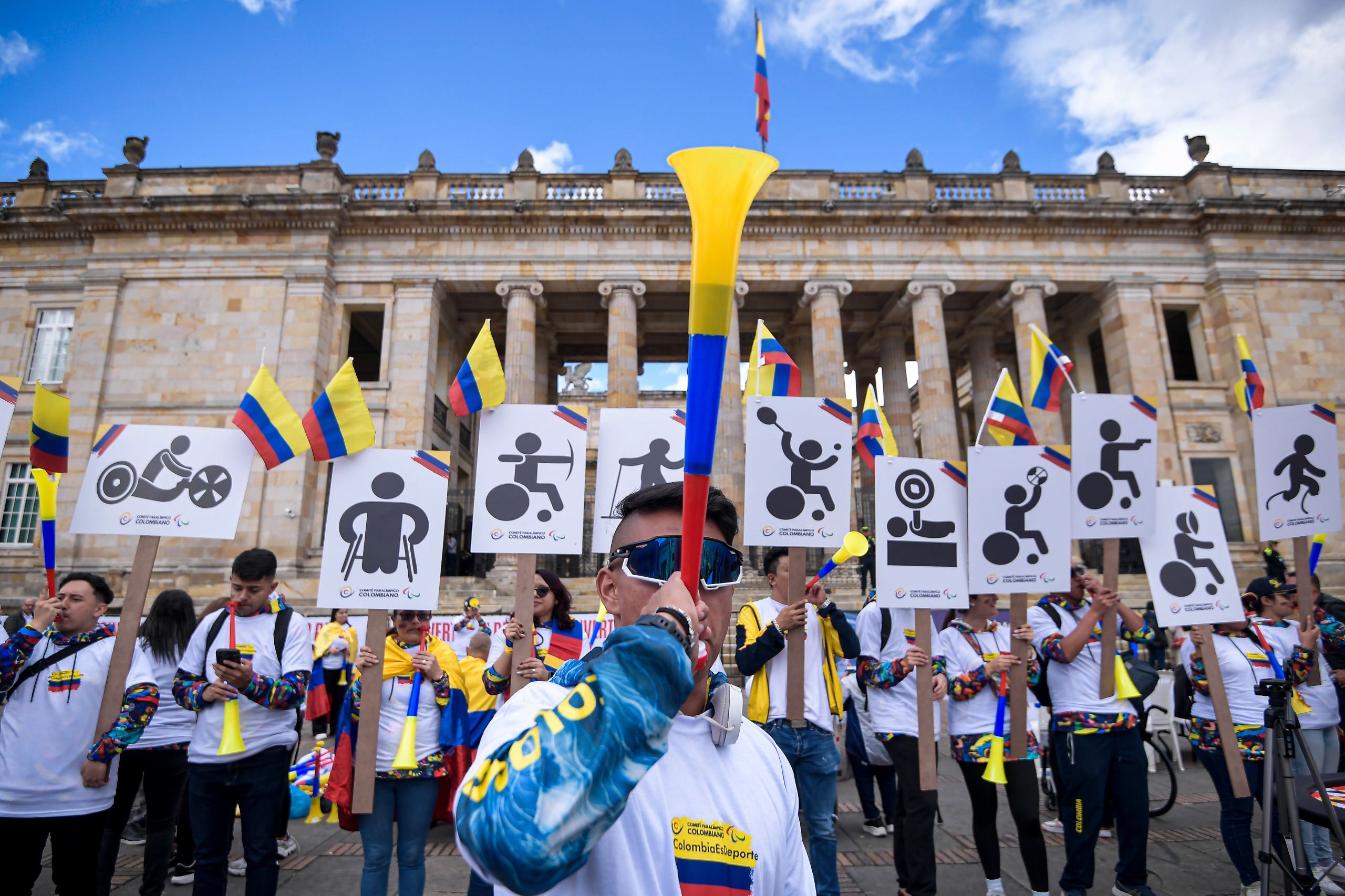 En imágenes: deportistas colombianos protestaron por reducción de su presupuesto