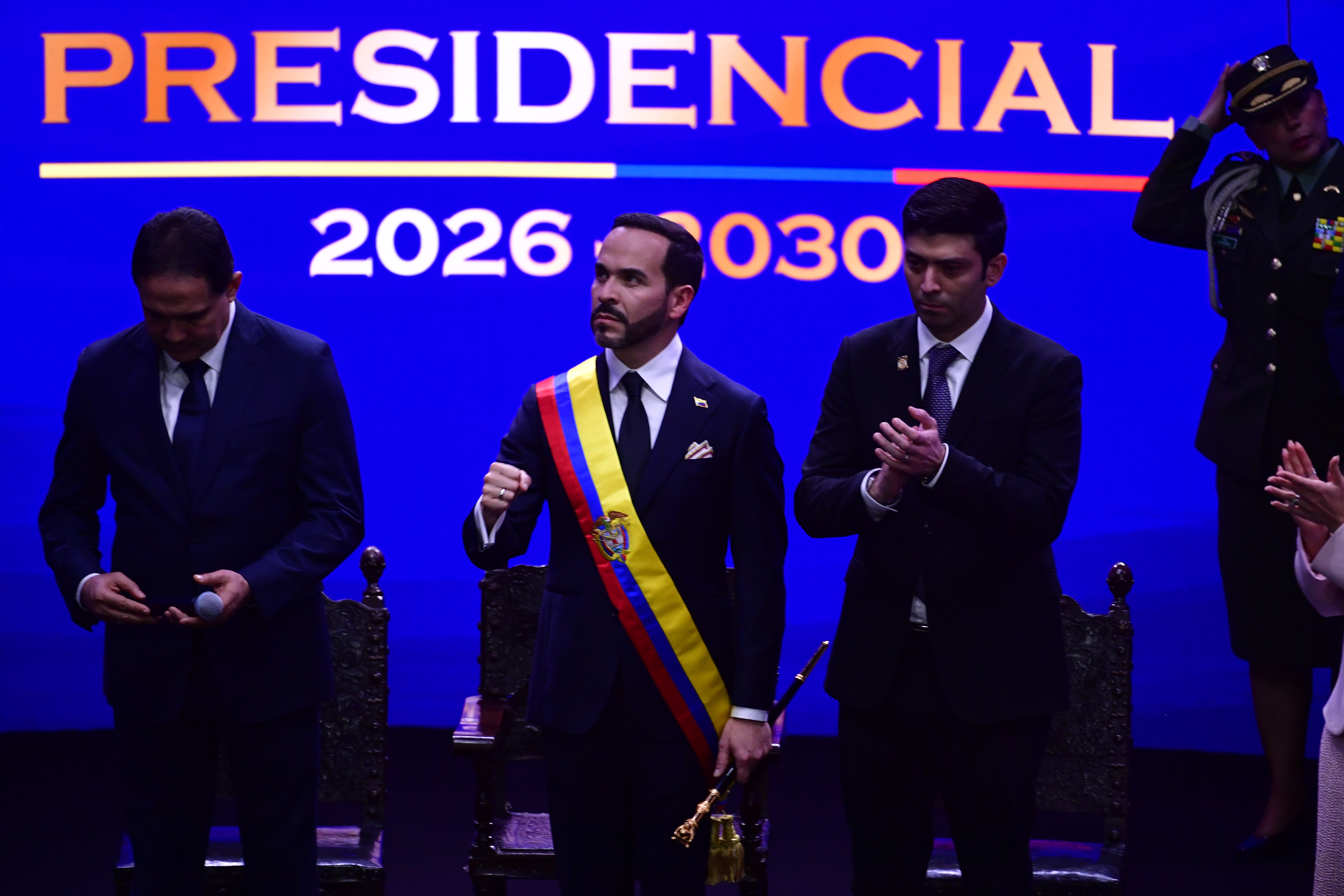 Presidente De la Espriella se disculpó por acto religioso durante su posesión