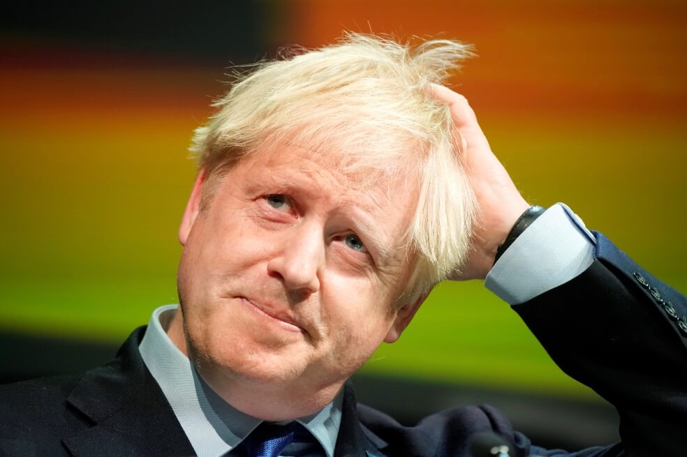 Boris Johnson suma un diputado más a su lista de desertores