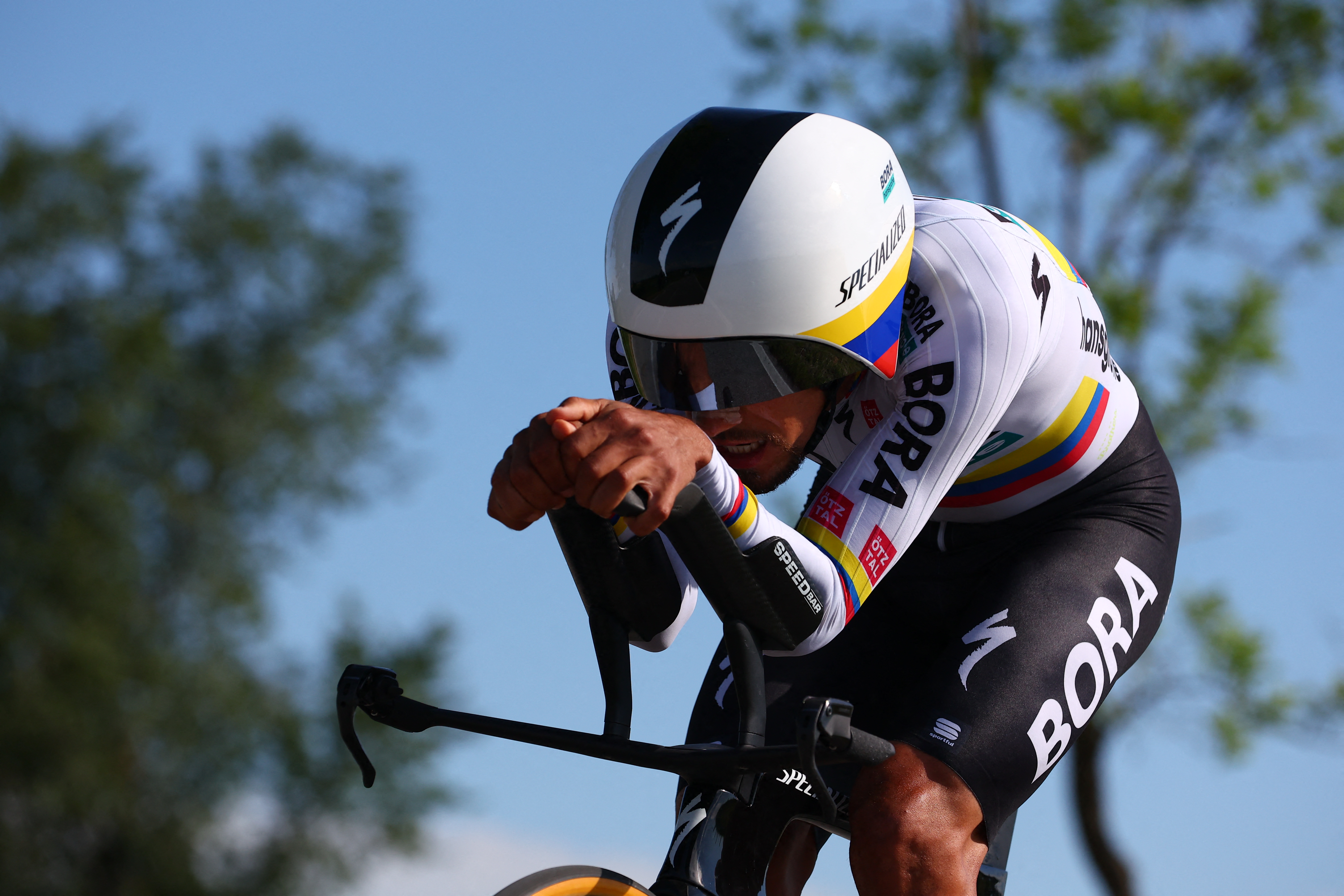 Team Bora's Colombian rider Daniel Martinez competes in the 14th stage of the 107th Giro d'Italia cycling race, a time trial between Castiglione delle Stiviere and Desenzano del Garda, on May 18, 2024.  (Photo by Luca Bettini / AFP)