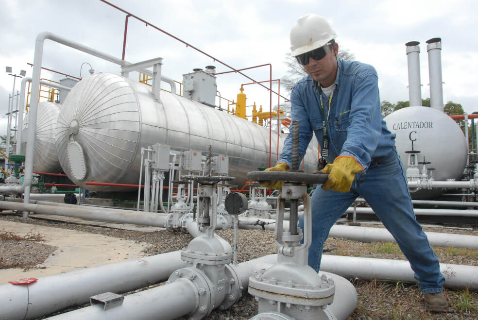 Ecopetrol aprovecha almacenamiento saturado para vender crudo en el mercado asiático