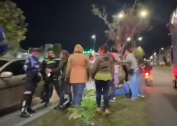 Conductor golpeó a motociclista con un martillo en la cabeza, en Popayán