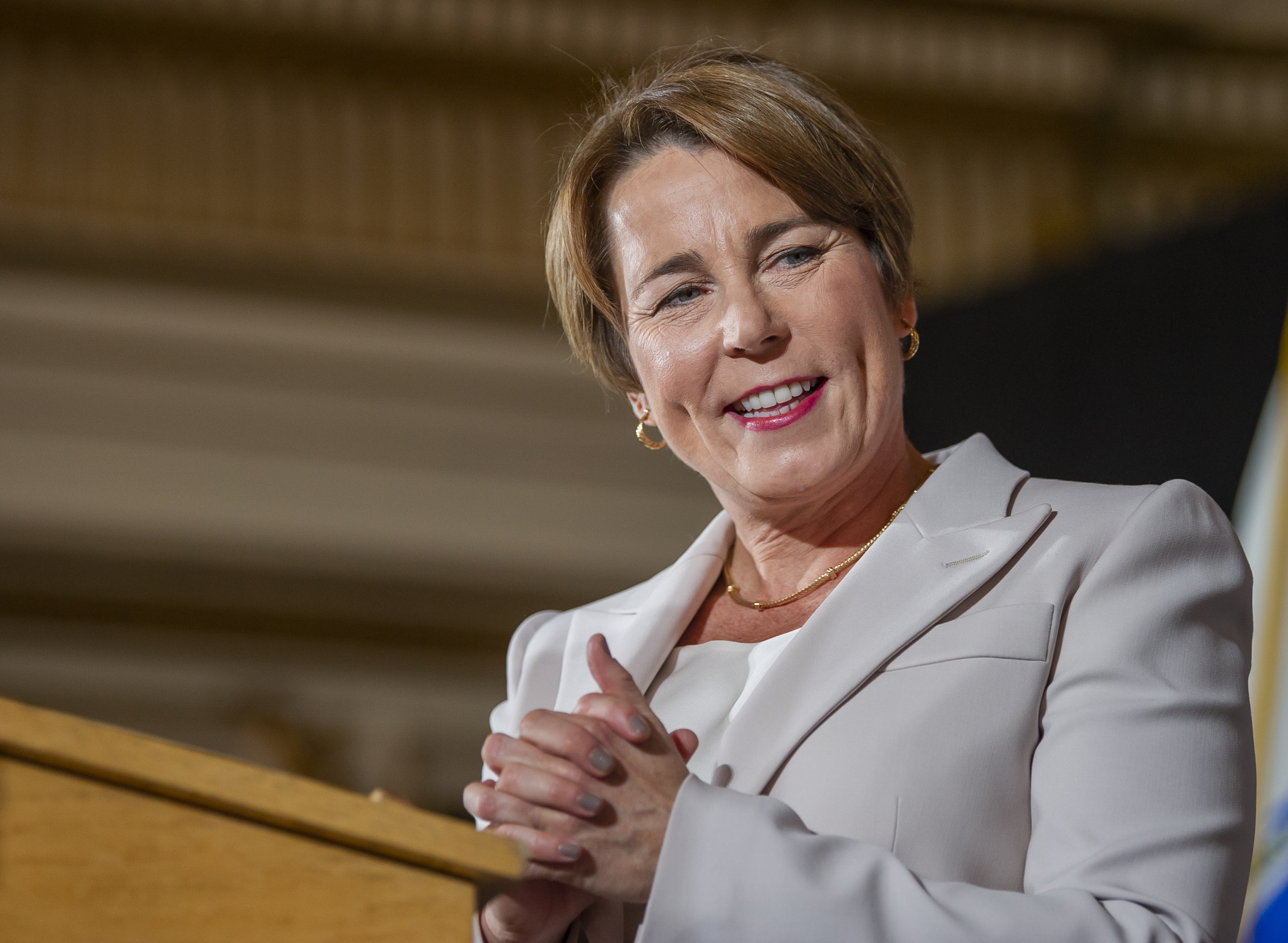 Boston (United States), 08/11/2022.- Governor elect Maura Healey delivers a victory speech at the Fairmont Copley Hotel in Boston, Massachusetts, USA 08 November 2022. The US midterm elections are held every four years at the midpoint of each presidential term and this year include elections for all 435 seats in the House of Representatives, 35 of the 100 seats in the Senate and 36 of the 50 state governors as well as numerous other local seats and ballot issues. (Elecciones, Estados Unidos) EFE/EPA/AMANDA SABGA