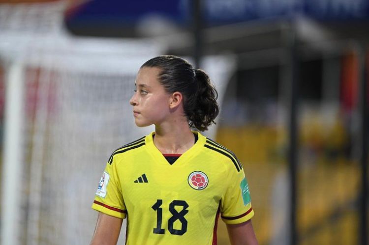 Oriana Quintero Lemmel: Nació el 20 de diciembre de 2005 en Valle del Cauca, mide 165 cm y juega como delantera. Su actual equipo es el Club Deportivo Atlas CP de Cali.
