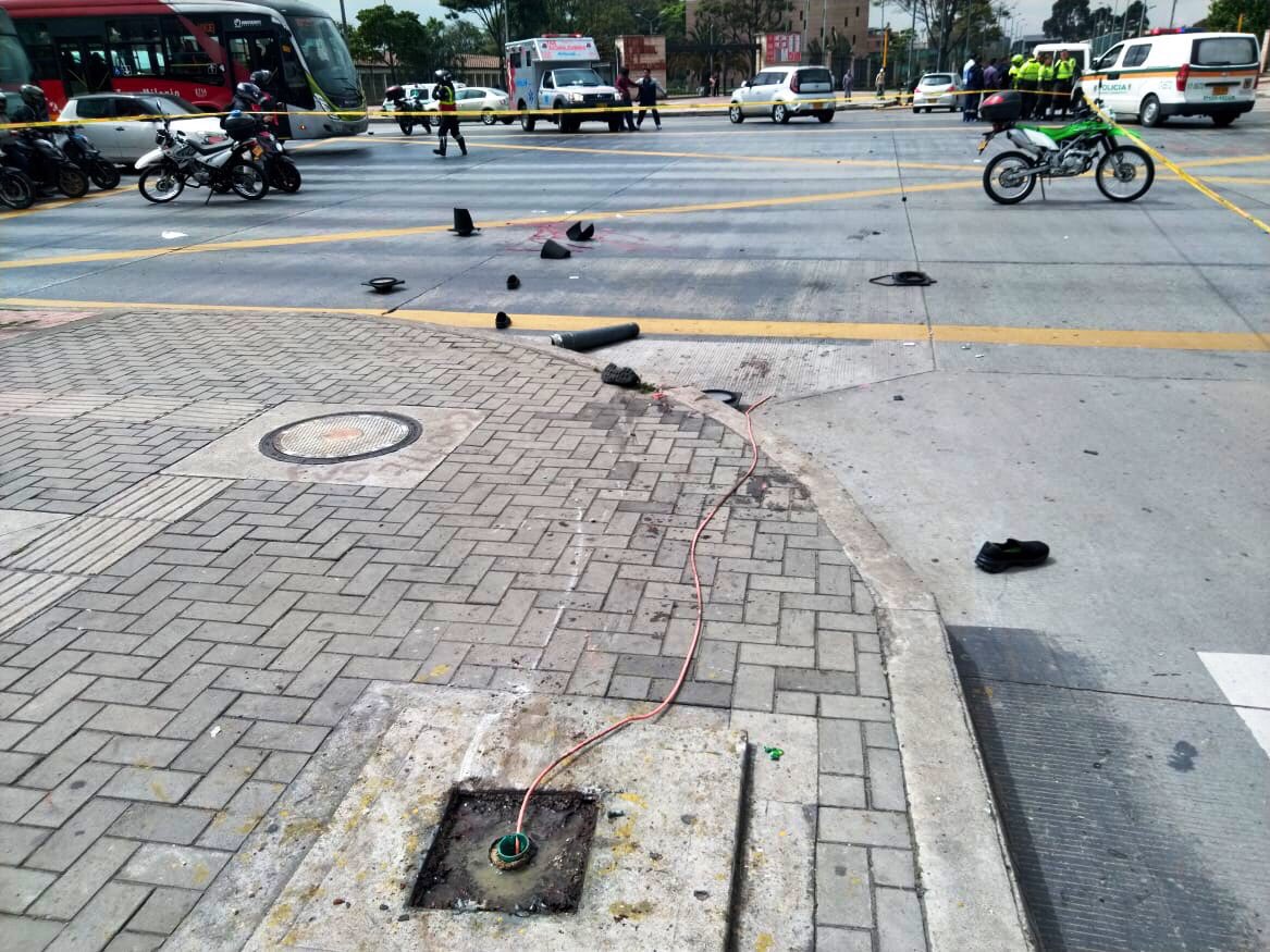Un muerto y cuatro heridos deja accidente en la Calle 26, en Bogotá