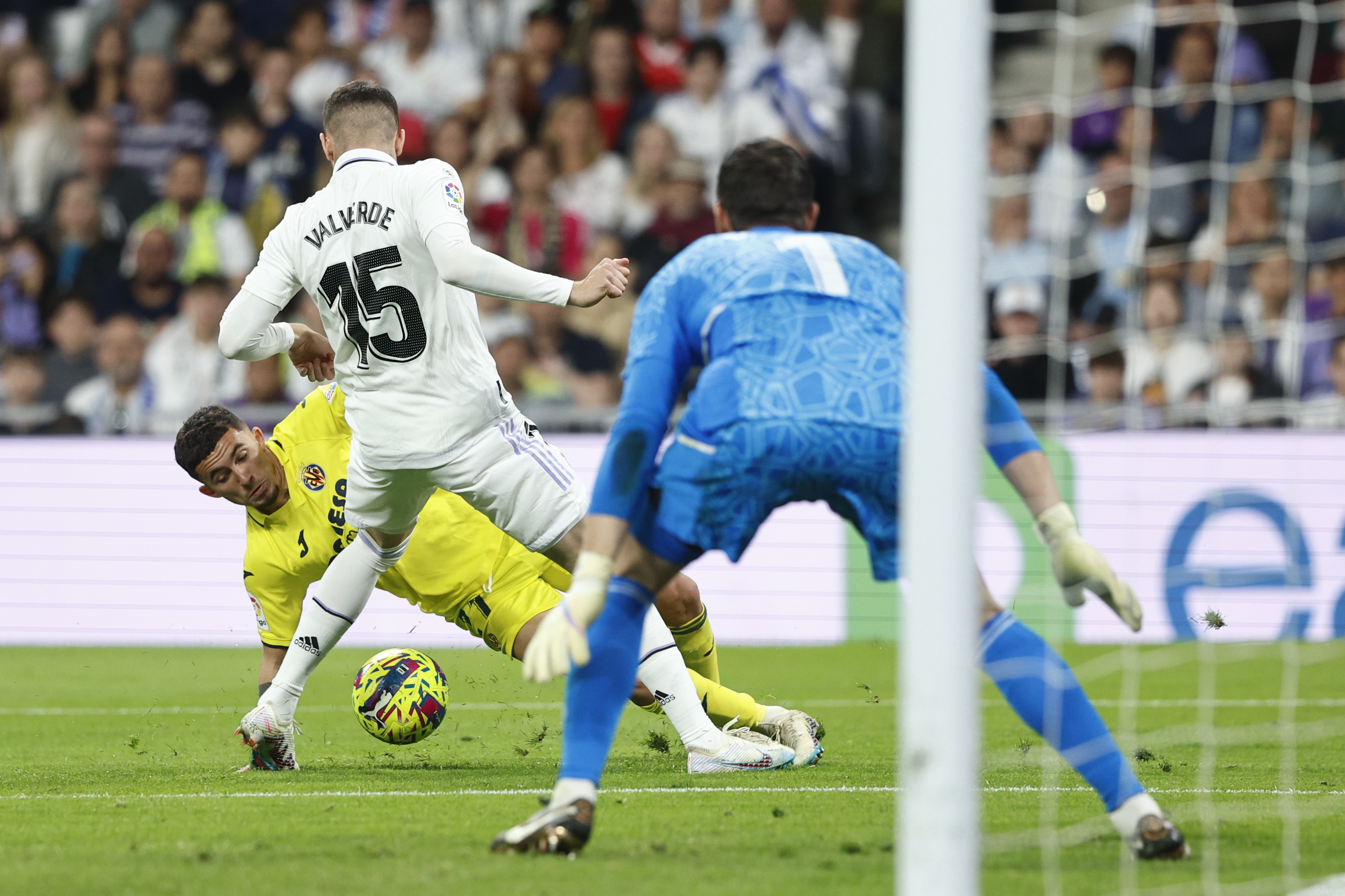 Federico Valverde agredió a un jugador de Villarreal tras la derrota del Madrid