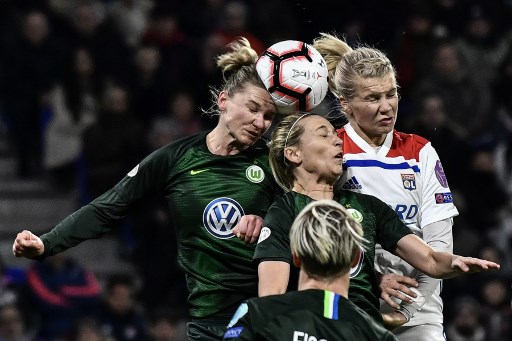 ¿Sabías que Ada Hegerberg, la mejor futbolista en la actualidad, cobra 325 veces menos que Lionel Messi?